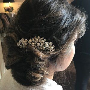 Beautiful pearls hair pin